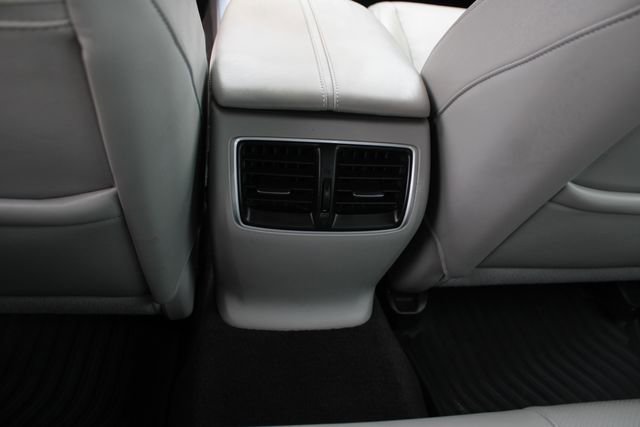 Used 2016 Acura TLX V6 SH-AWD w/ Technology Pkg image 24