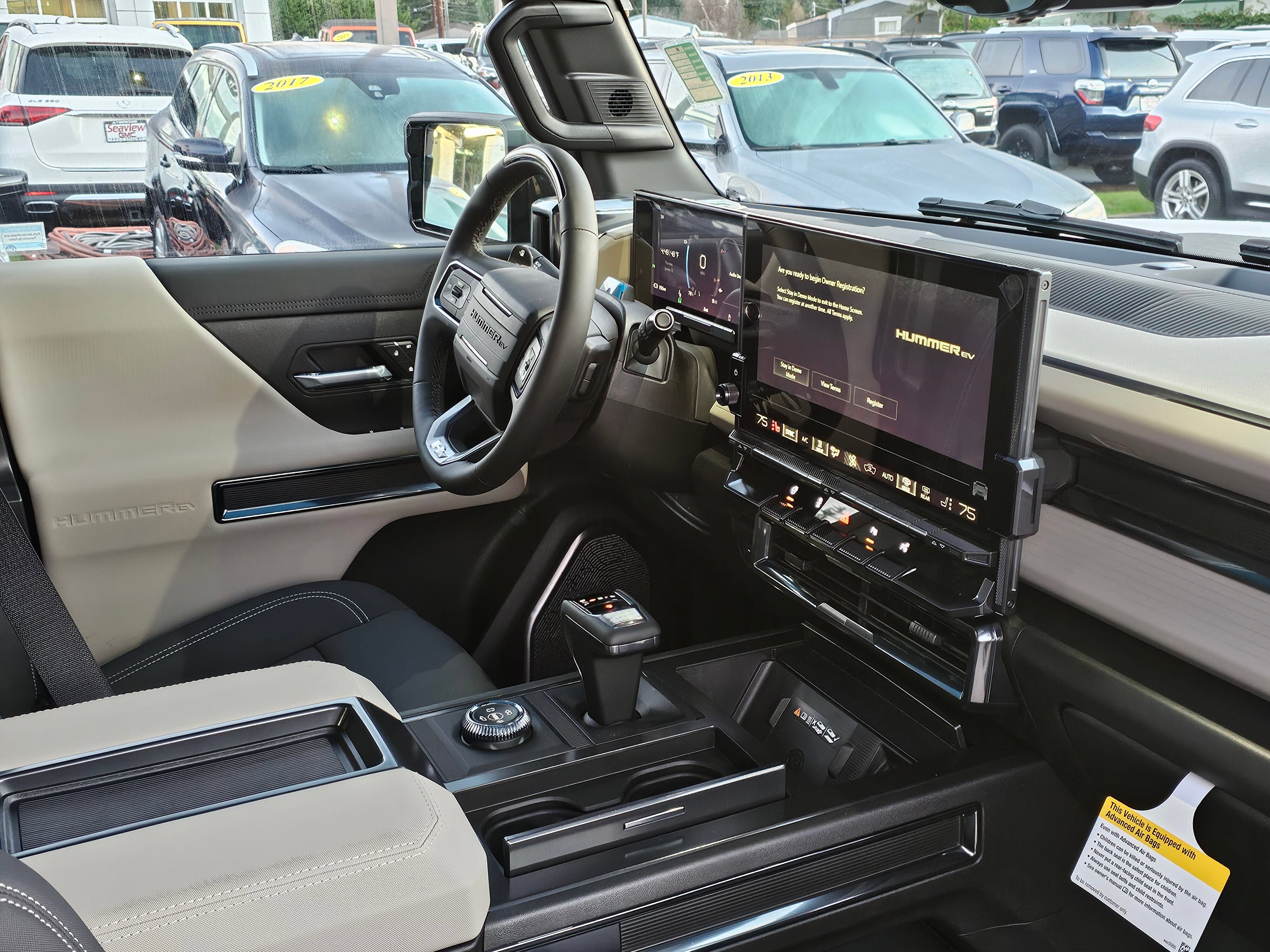 New 2026 GMC Hummer EV SUV w/ LPO, Dark Essentials Package AWD/4WD image 10