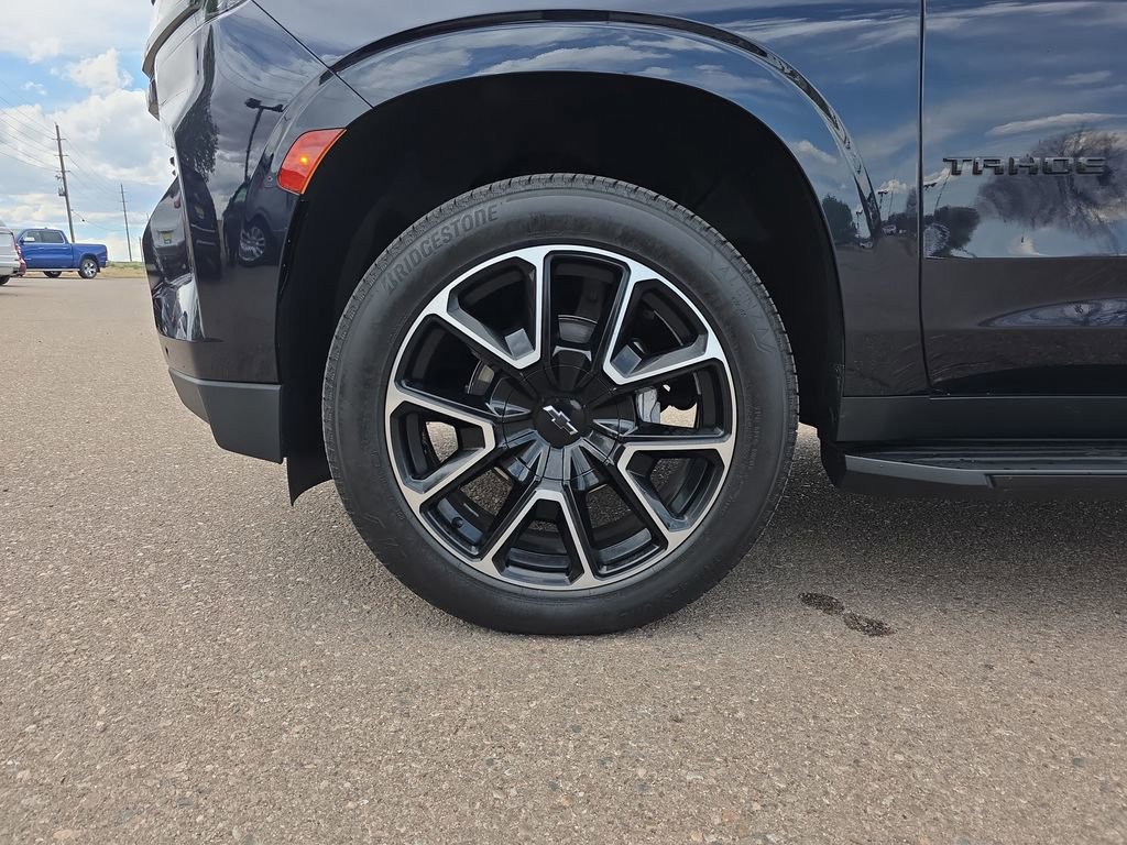 Used 2021 Chevrolet Tahoe RST w/ Luxury Package AWD/4WD image 27