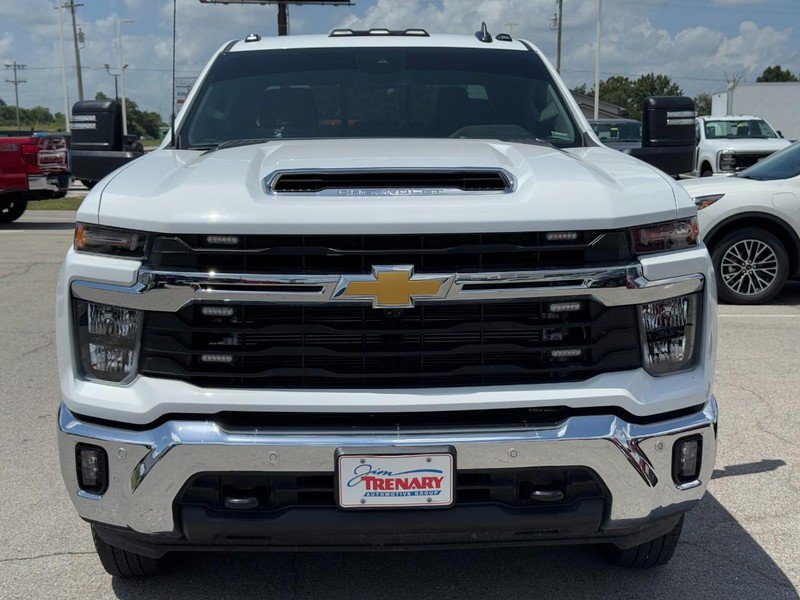 Used 2026 Chevrolet Silverado 3500 LT w/ All Star Edition AWD/4WD image 9