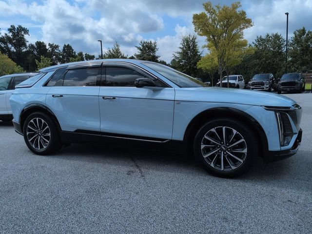 Used 2024 Cadillac Lyriq Sport RWD image 2