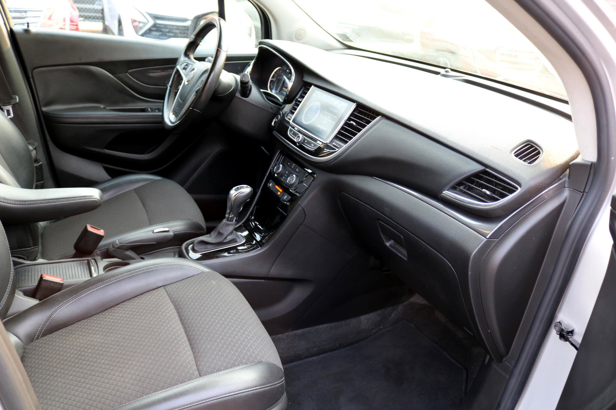 Used 2019 Buick Encore Preferred w/ Safety Package image 43