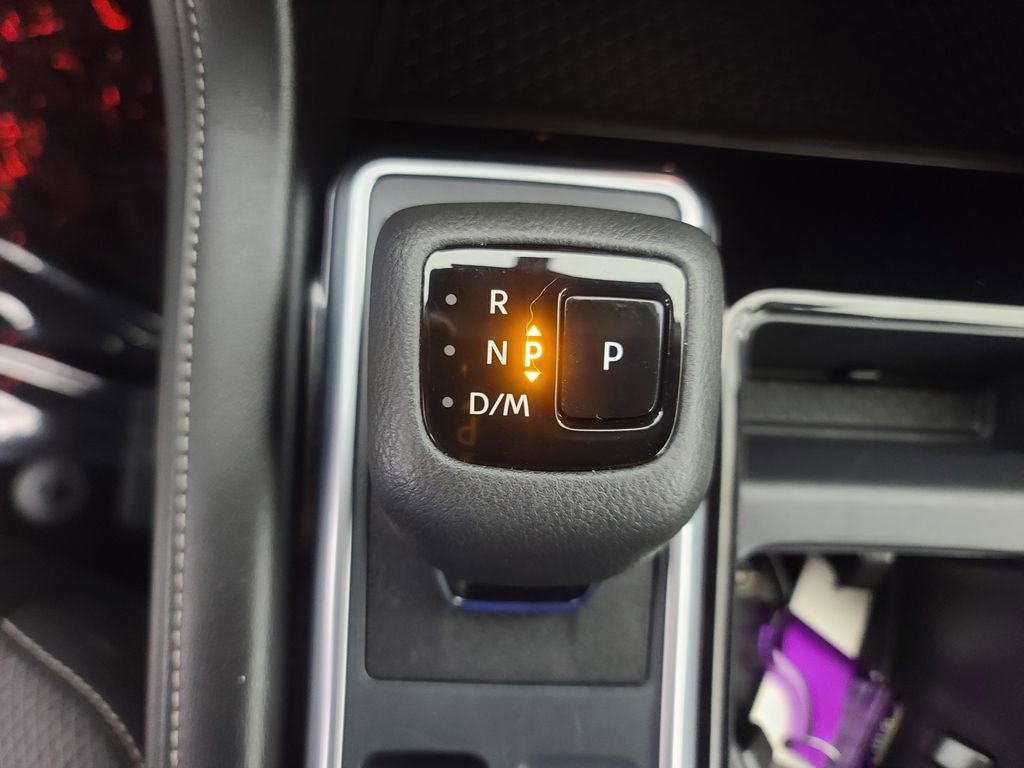 Used 2025 Nissan Pathfinder SV image 36