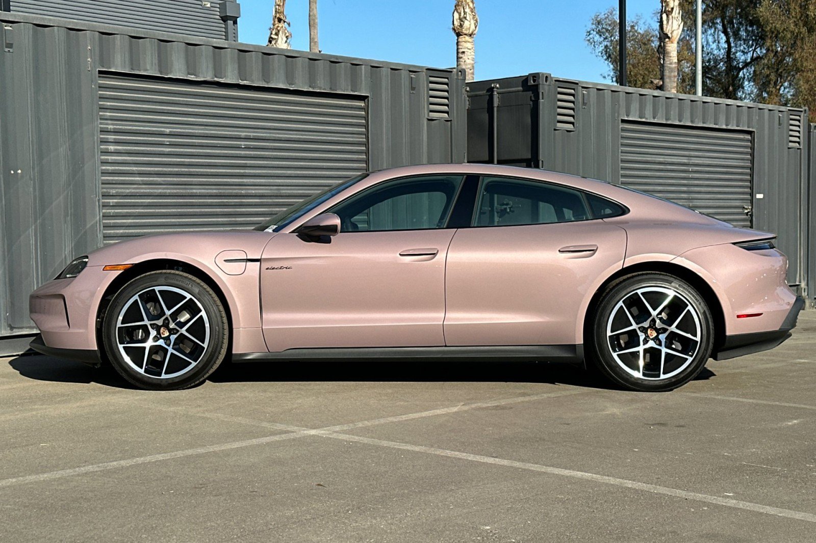 New 2026 Porsche Taycan image 2