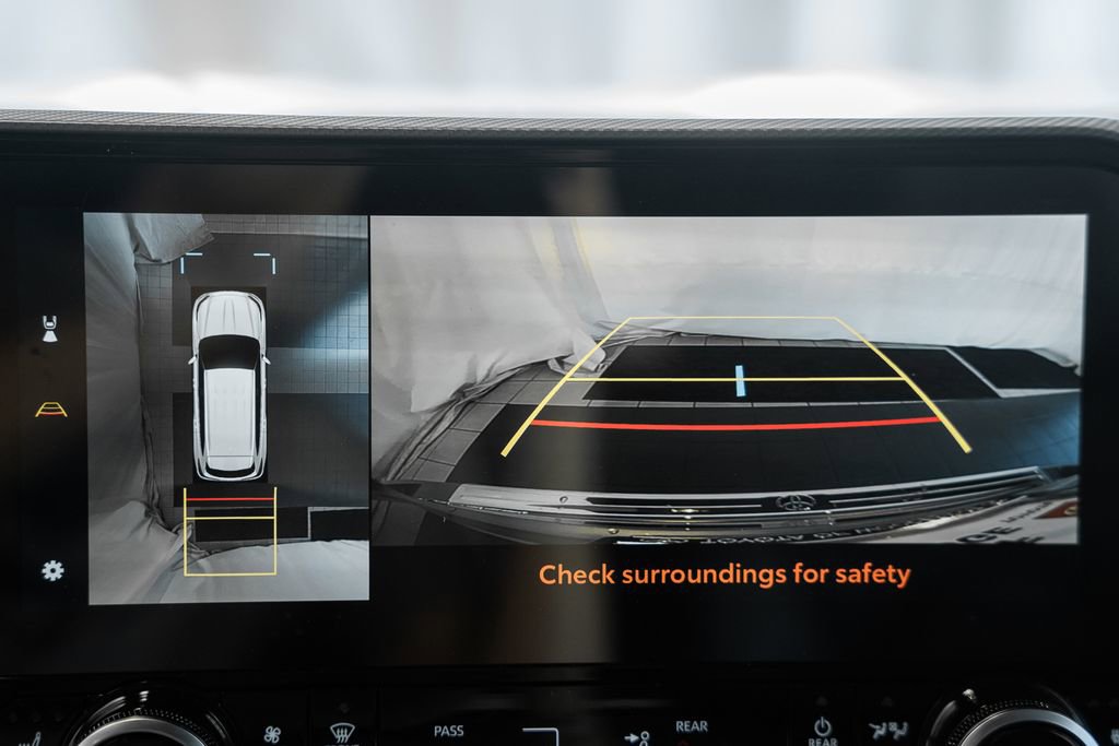 New 2026 Toyota Highlander Platinum AWD/4WD image 48
