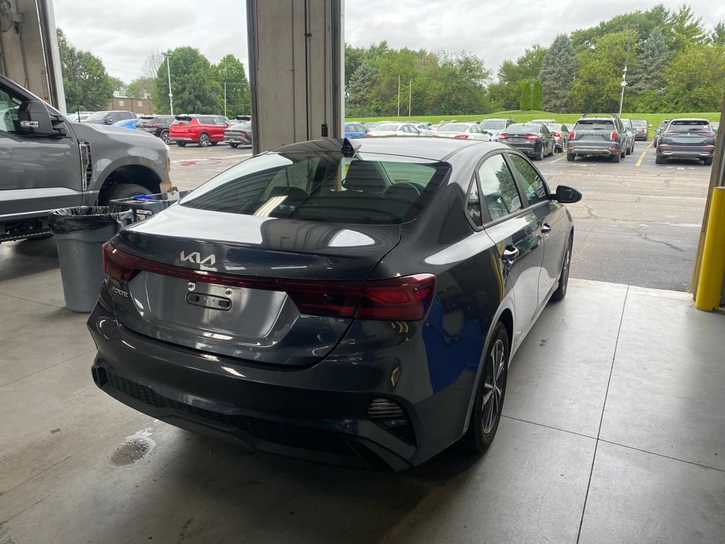 Used 2024 Kia Forte LXS FWD image 4