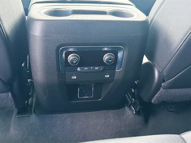 Used 2024 Chevrolet Suburban LT AWD/4WD image 24