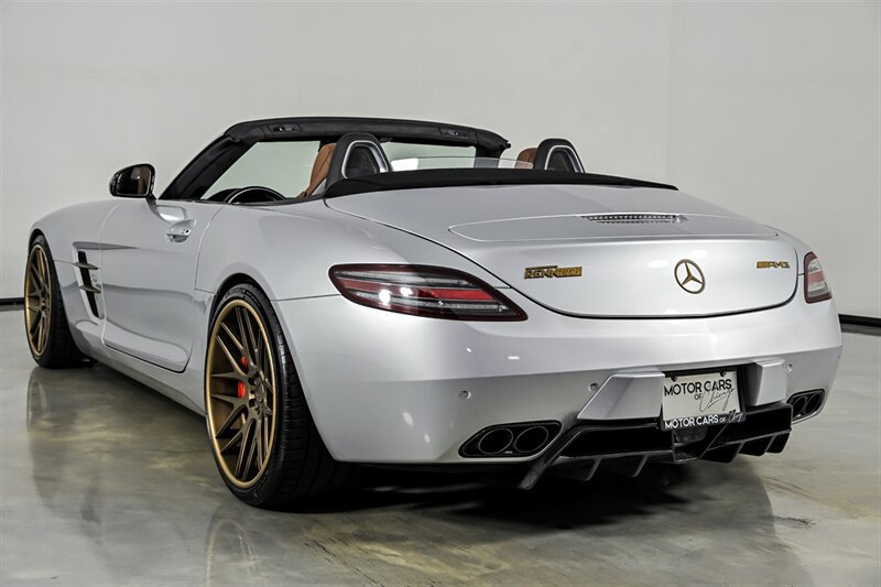Used 2012 Mercedes-Benz SLS AMG Roadster image 7