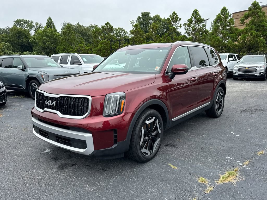 Used 2023 Kia Telluride EX image 7