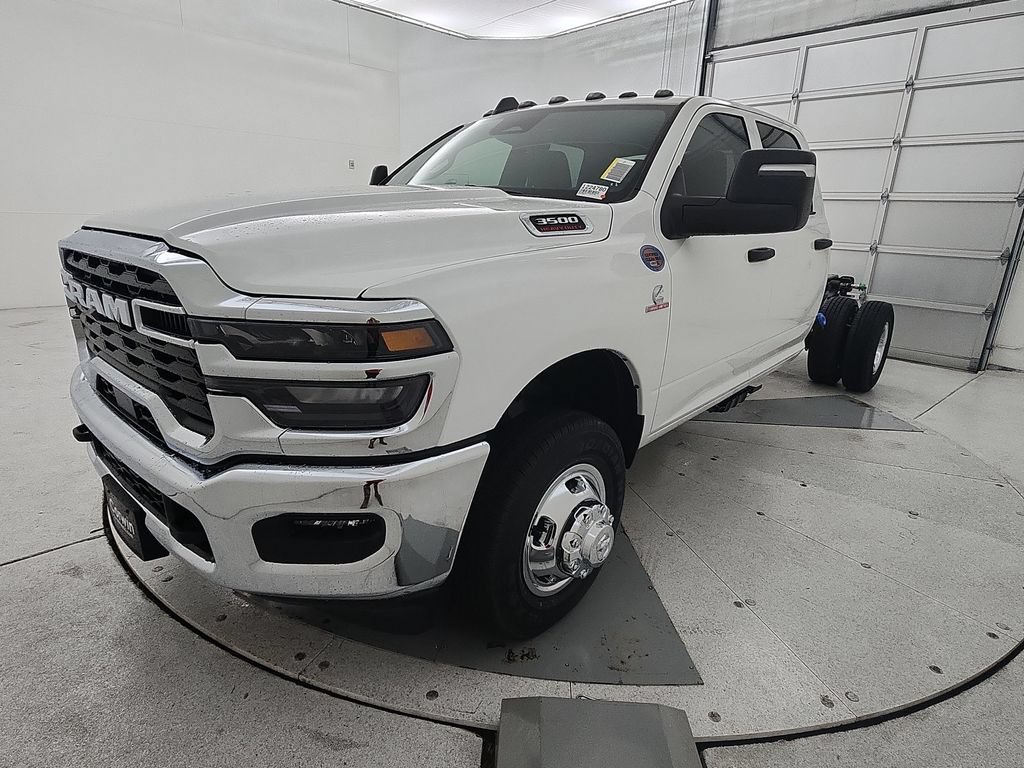 New 2026 RAM 3500 Tradesman w/ Chrome Appearance Group A AWD/4WD image 4