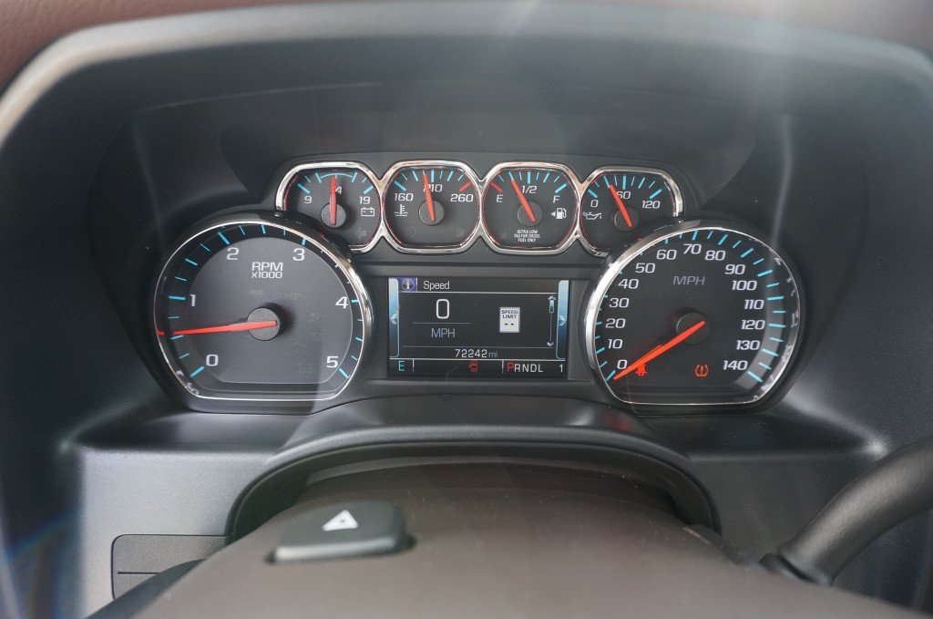 Used 2018 Chevrolet Silverado 2500 High Country w/ Duramax Plus Package AWD/4WD image 18