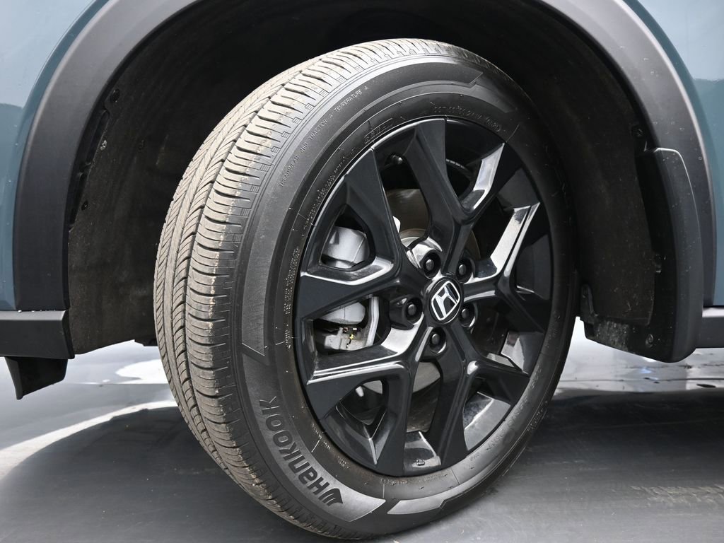 Certified 2025 Honda HR-V Sport image 41