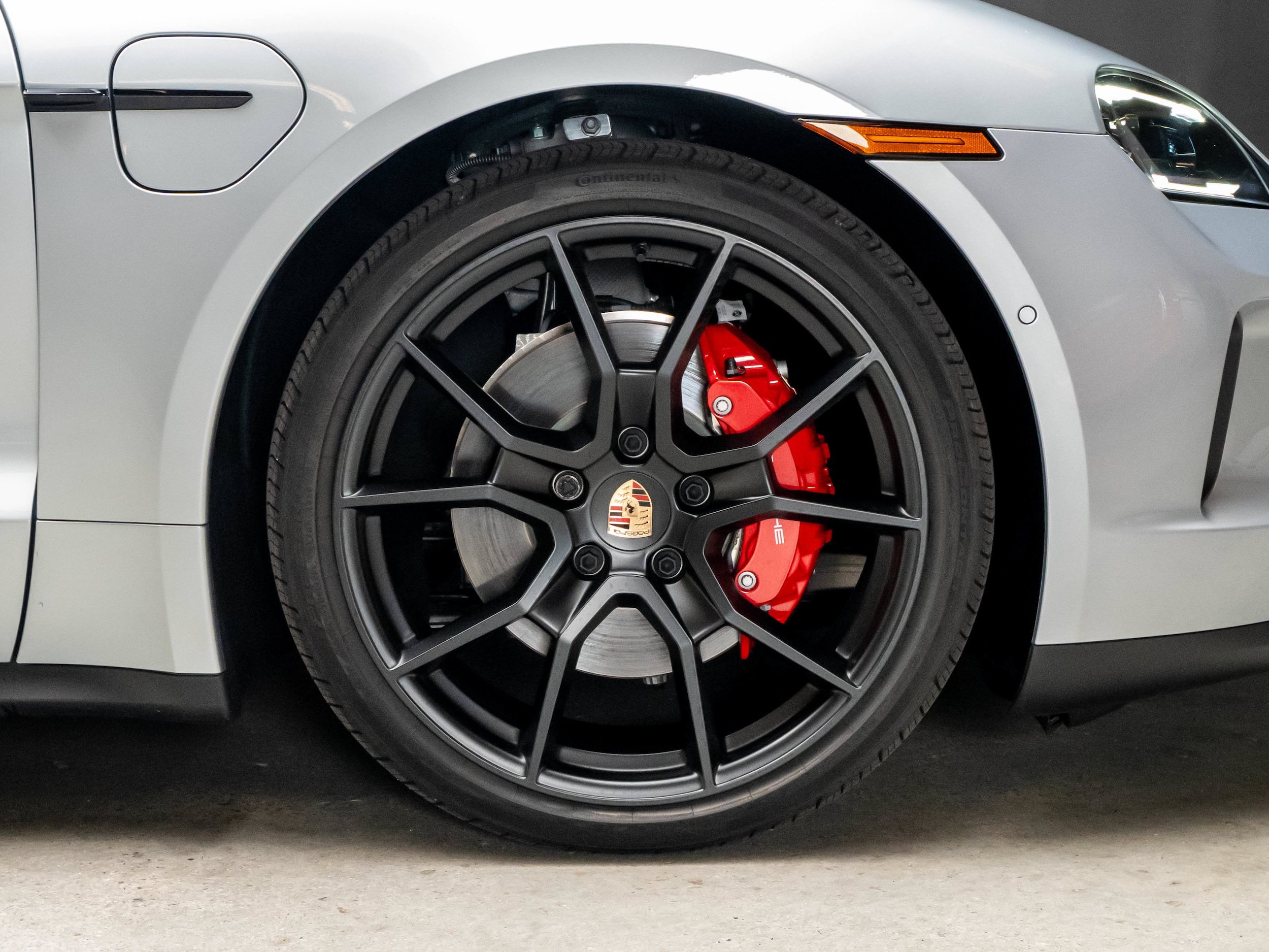 New 2026 Porsche Taycan 4S AWD/4WD image 14