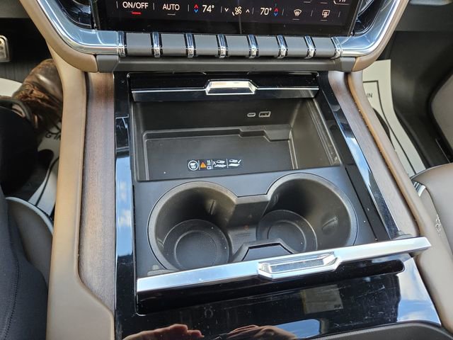 Used 2025 GMC Yukon Denali Ultimate w/ LPO, Floor Liner Package image 24