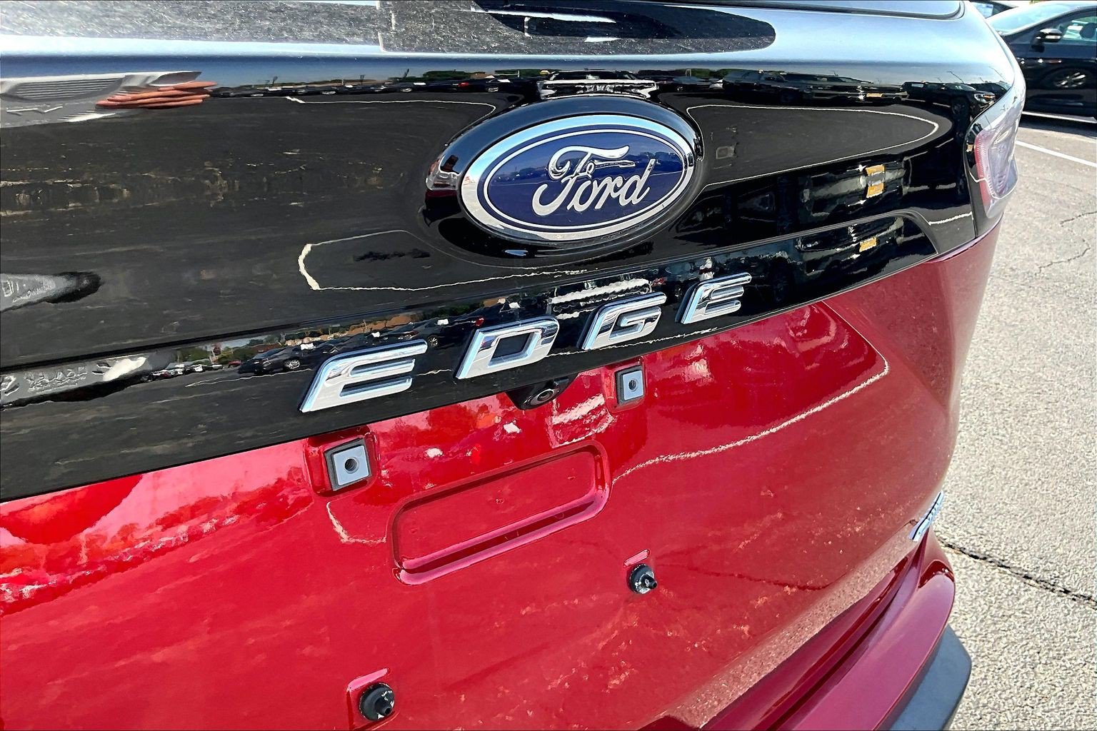 Used 2021 Ford Edge Titanium w/ Cargo Accessory Package AWD/4WD image 32