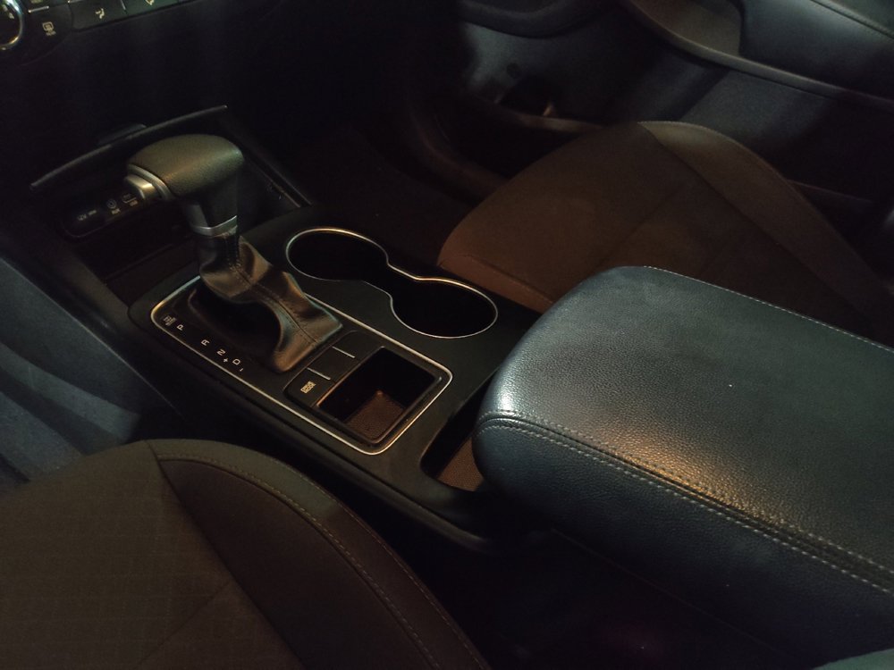 Used 2020 Kia Sorento LX image 26