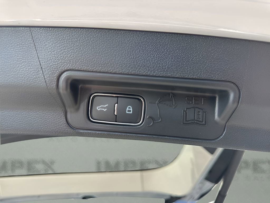 Used 2026 Ford Explorer Active image 29
