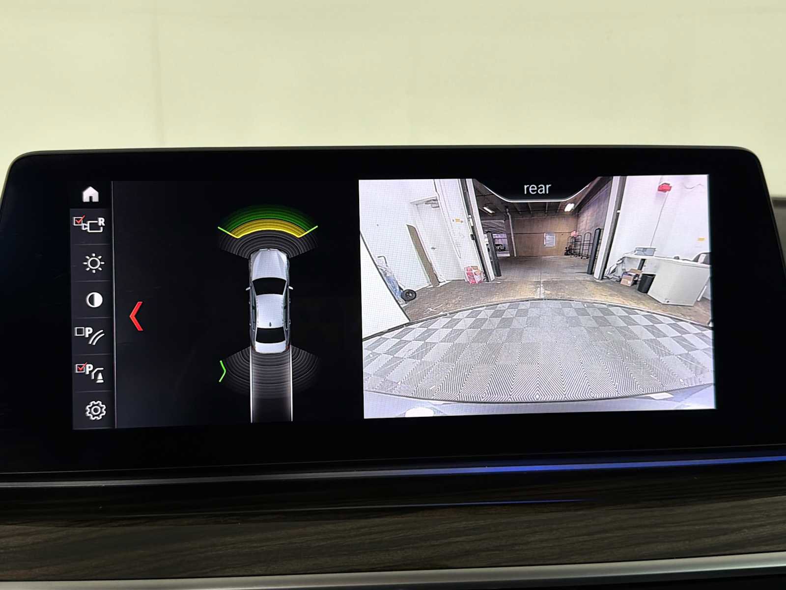 Used 2019 BMW 530i w/ Convenience Package image 29