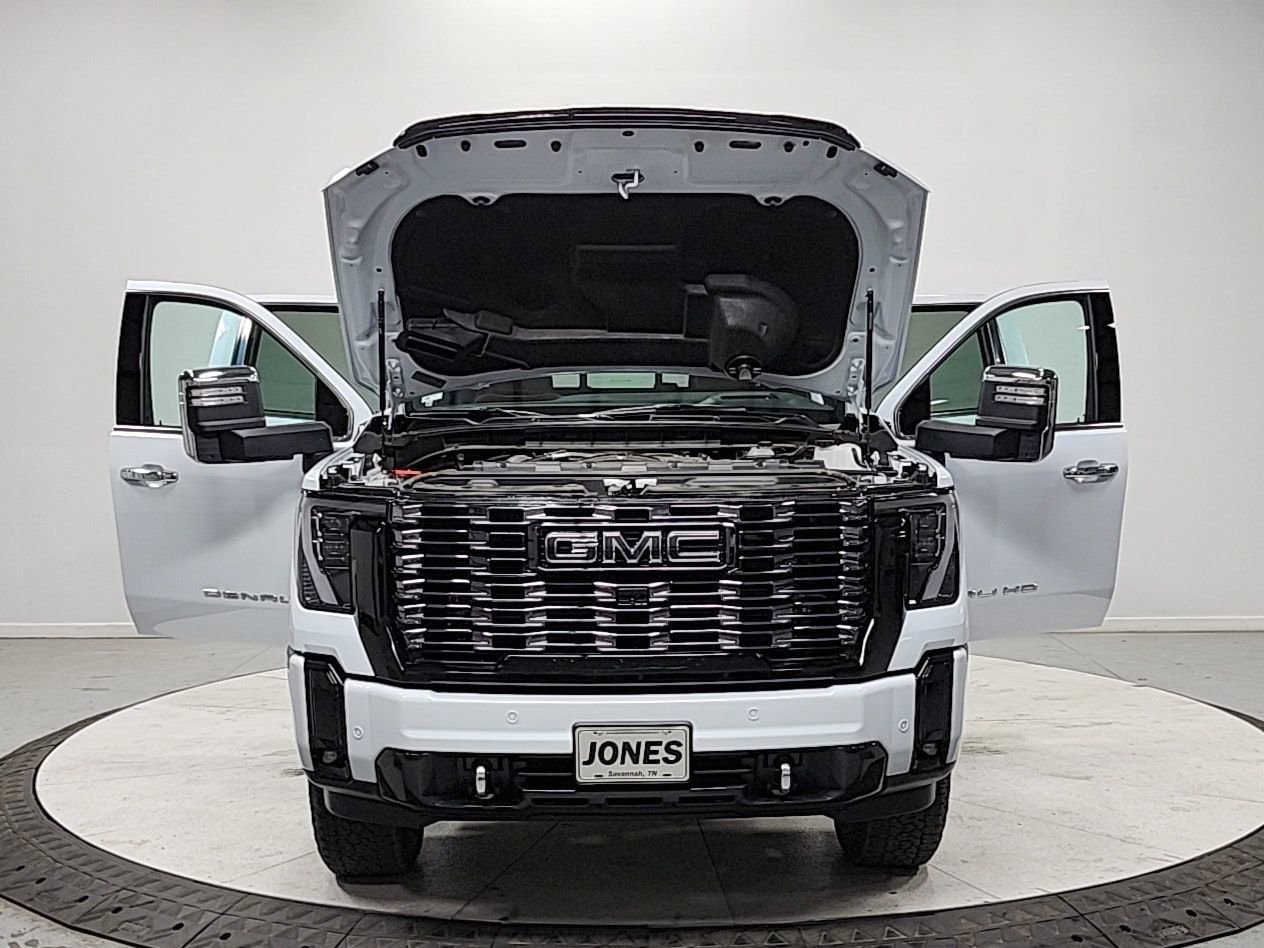Used 2026 GMC Sierra 2500 Denali Ultimate image 10