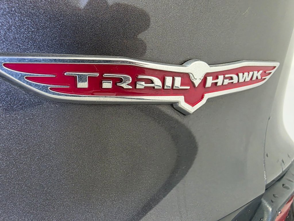Used 2022 Jeep Cherokee Trailhawk w/ Trailer Tow Group image 37