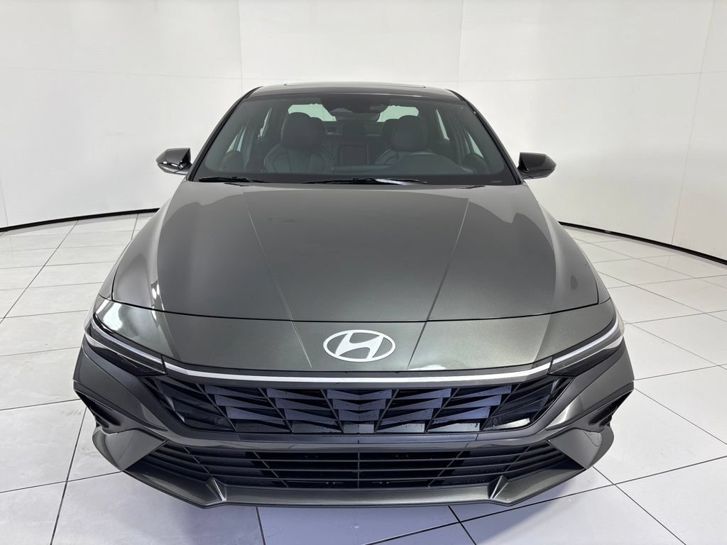 New 2026 Hyundai Elantra SEL Sport FWD image 8