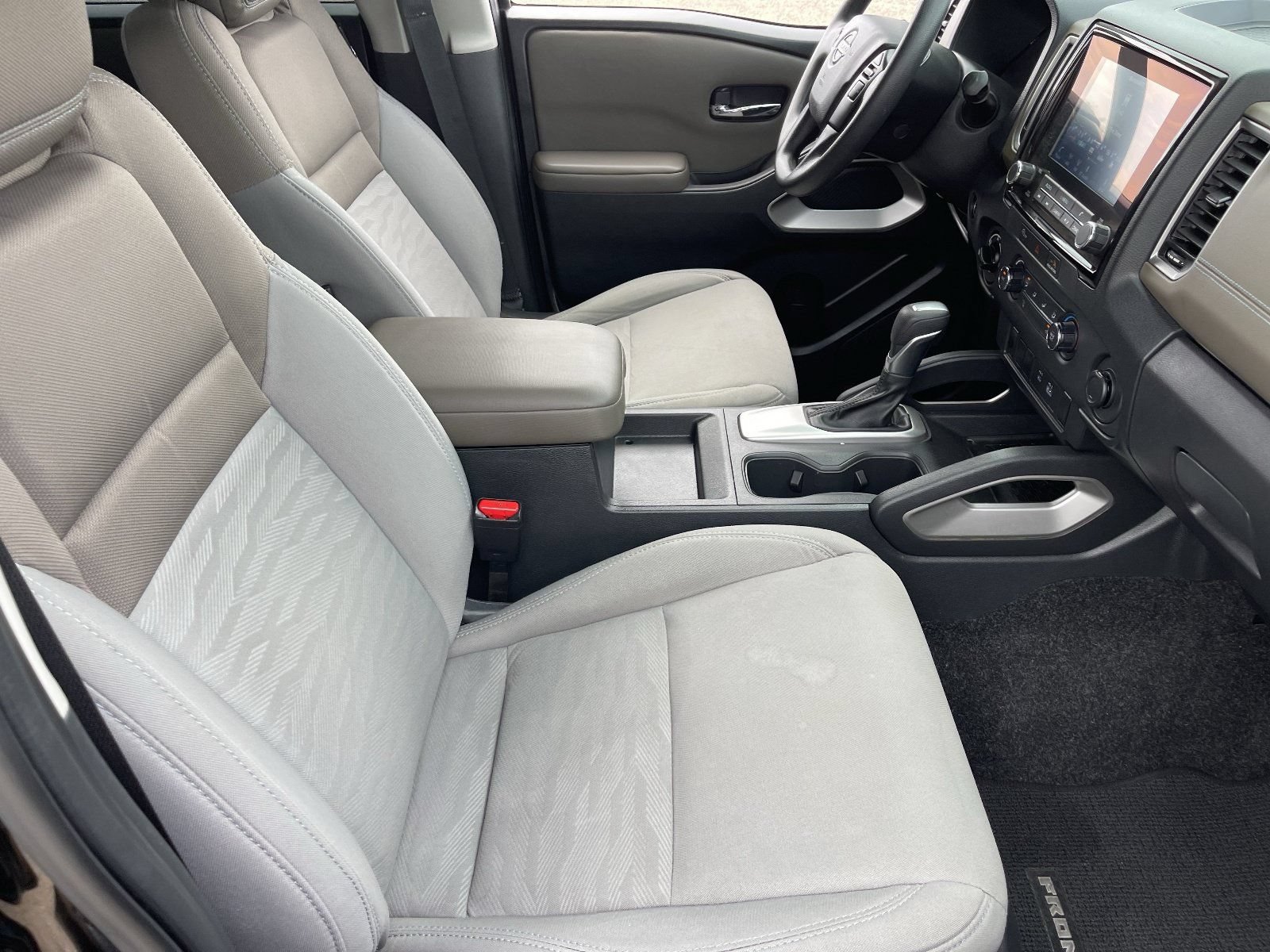 Used 2023 Nissan Frontier SV AWD/4WD image 12