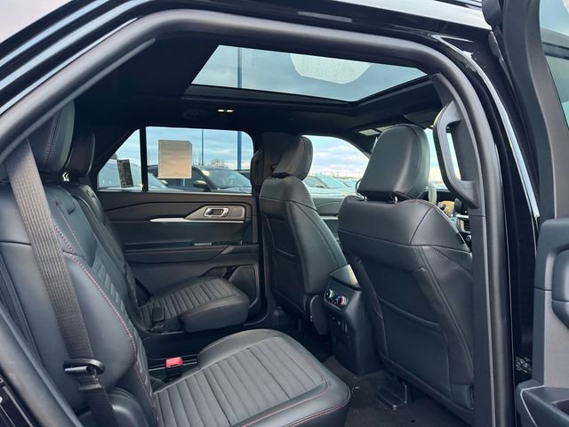 New 2026 Ford Explorer ST-Line w/ ST-Line Street Pack image 11