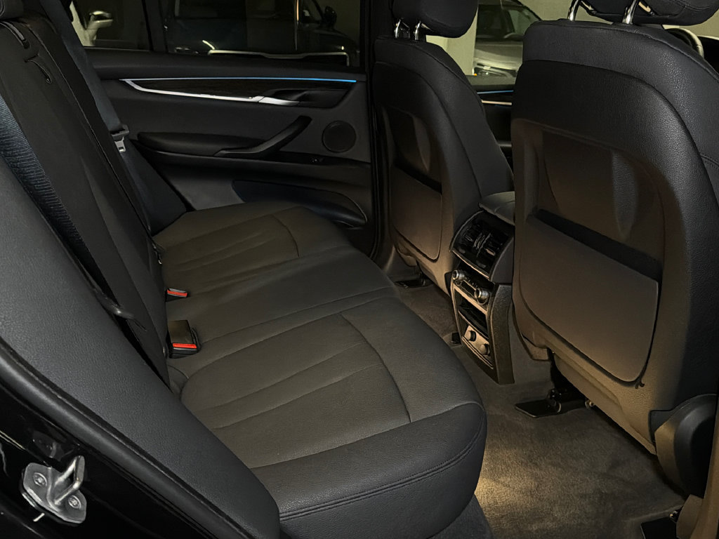 Used 2018 BMW X5 sDrive35i RWD image 16