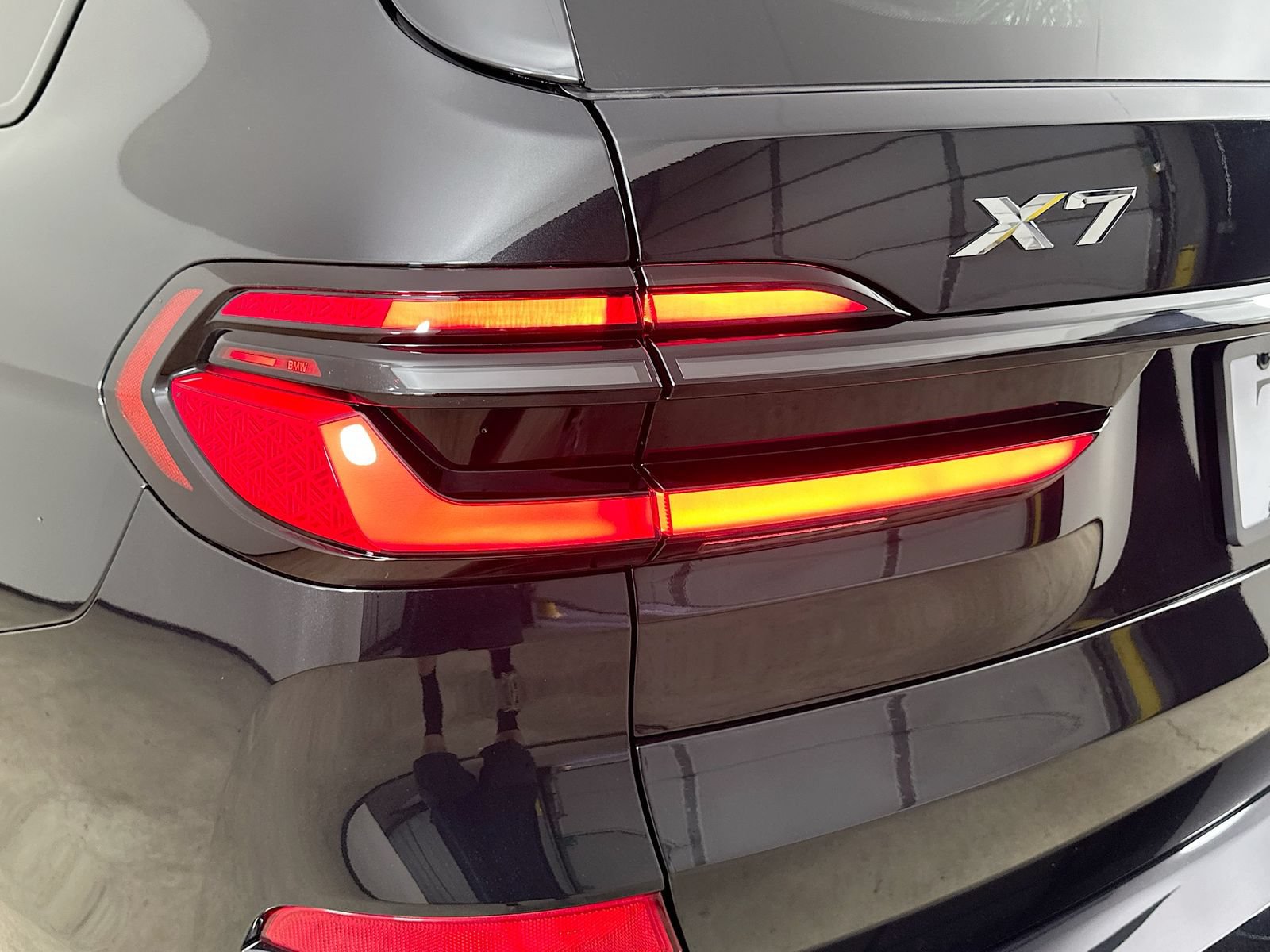 New 2027 BMW X7 xDrive40i w/ Executive Package AWD/4WD image 12
