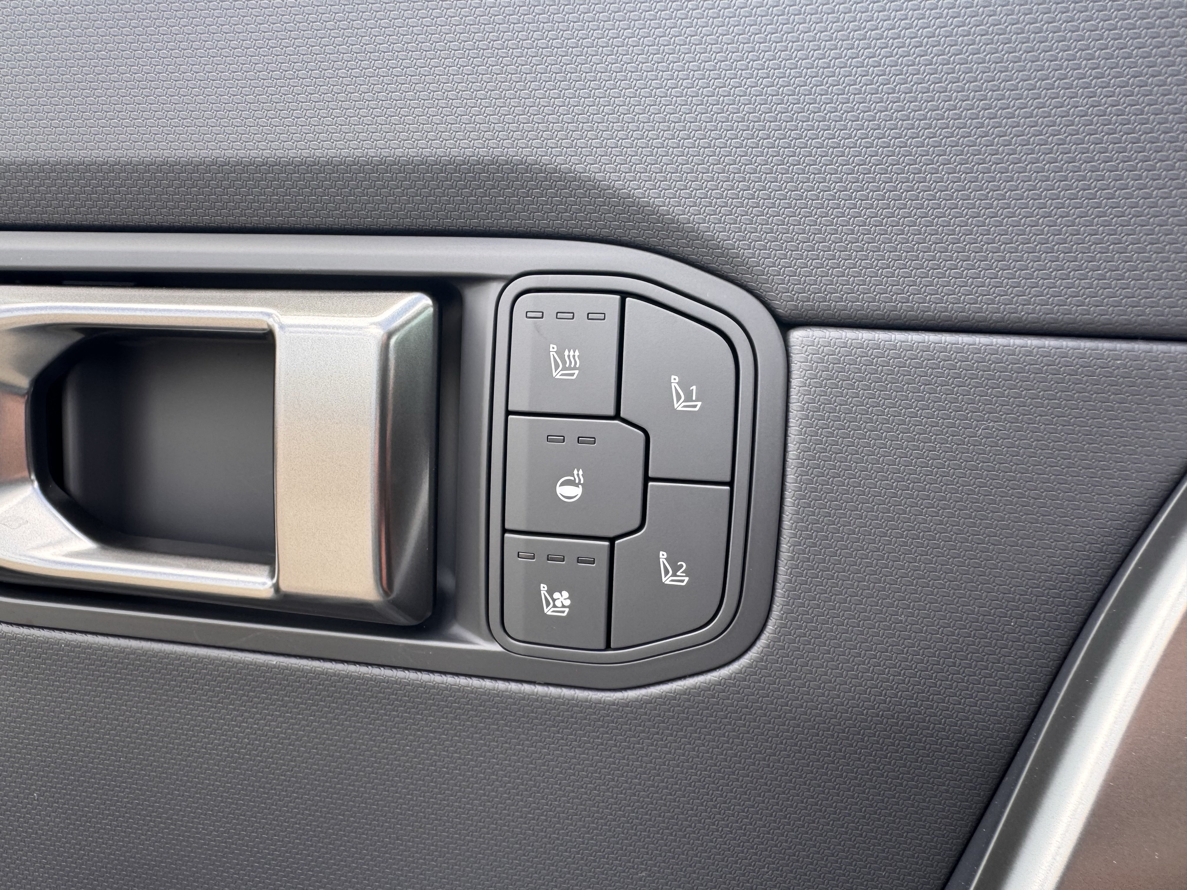 New 2027 Kia Seltos X-Line SX AWD/4WD image 22