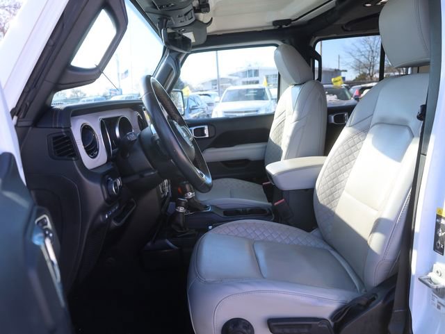 Used 2021 Jeep Wrangler Unlimited Sahara AWD/4WD image 32