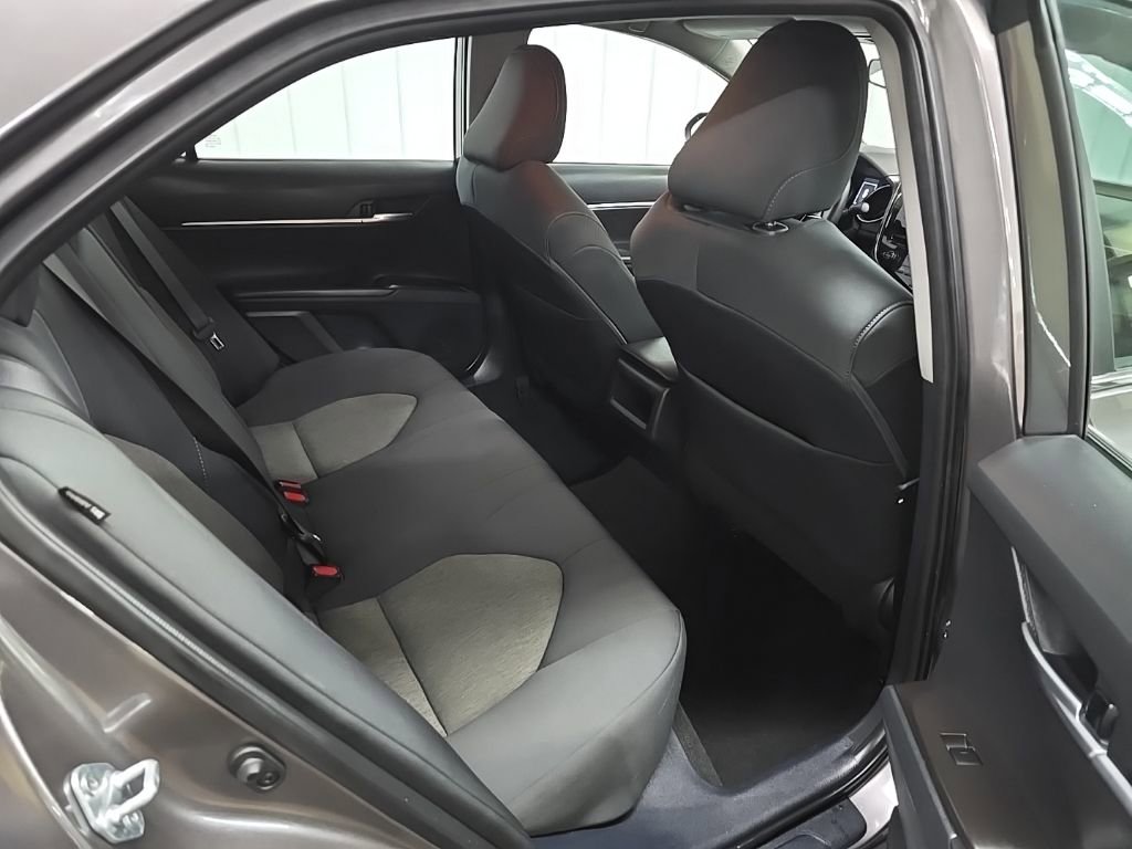 Used 2023 Toyota Camry LE image 17