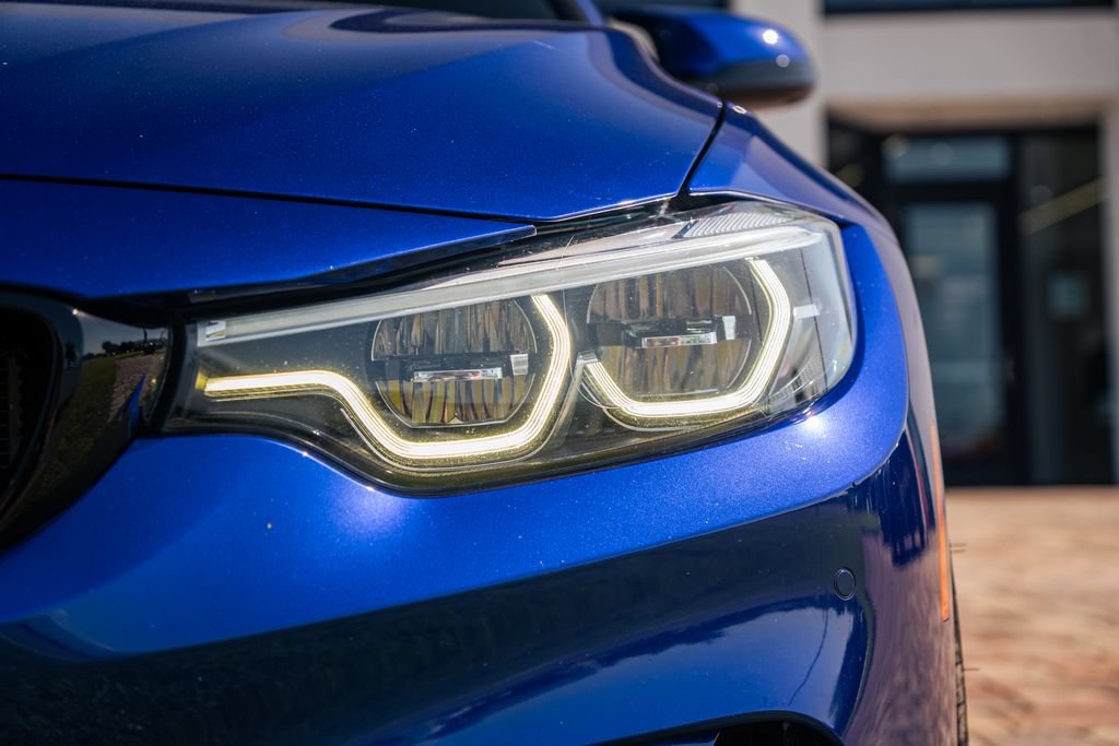 Used 2020 BMW M4 Coupe w/ Competition Package RWD image 10