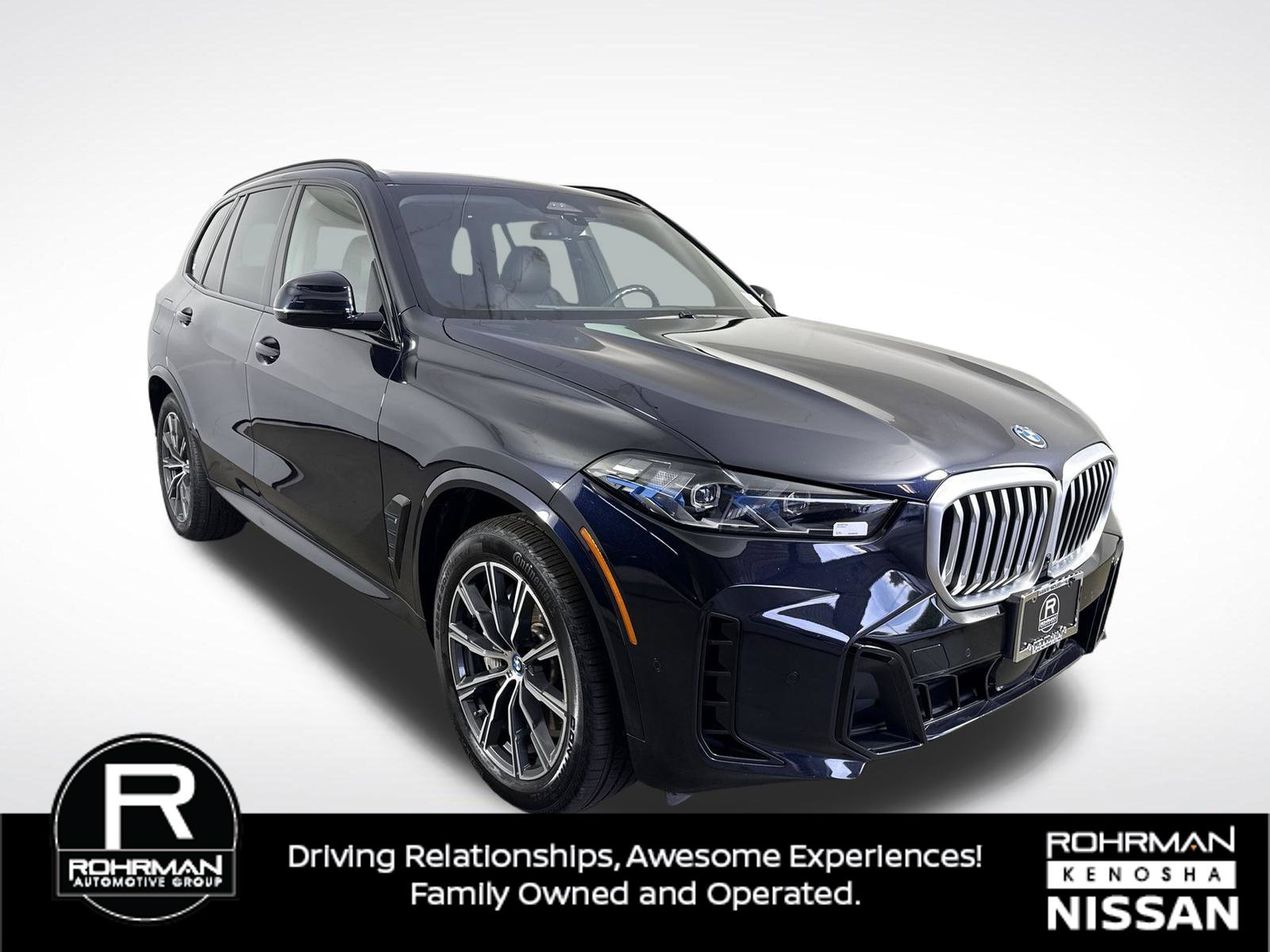 Used 2024 BMW X5 xDrive50e w/ M Sport Package AWD/4WD image 3