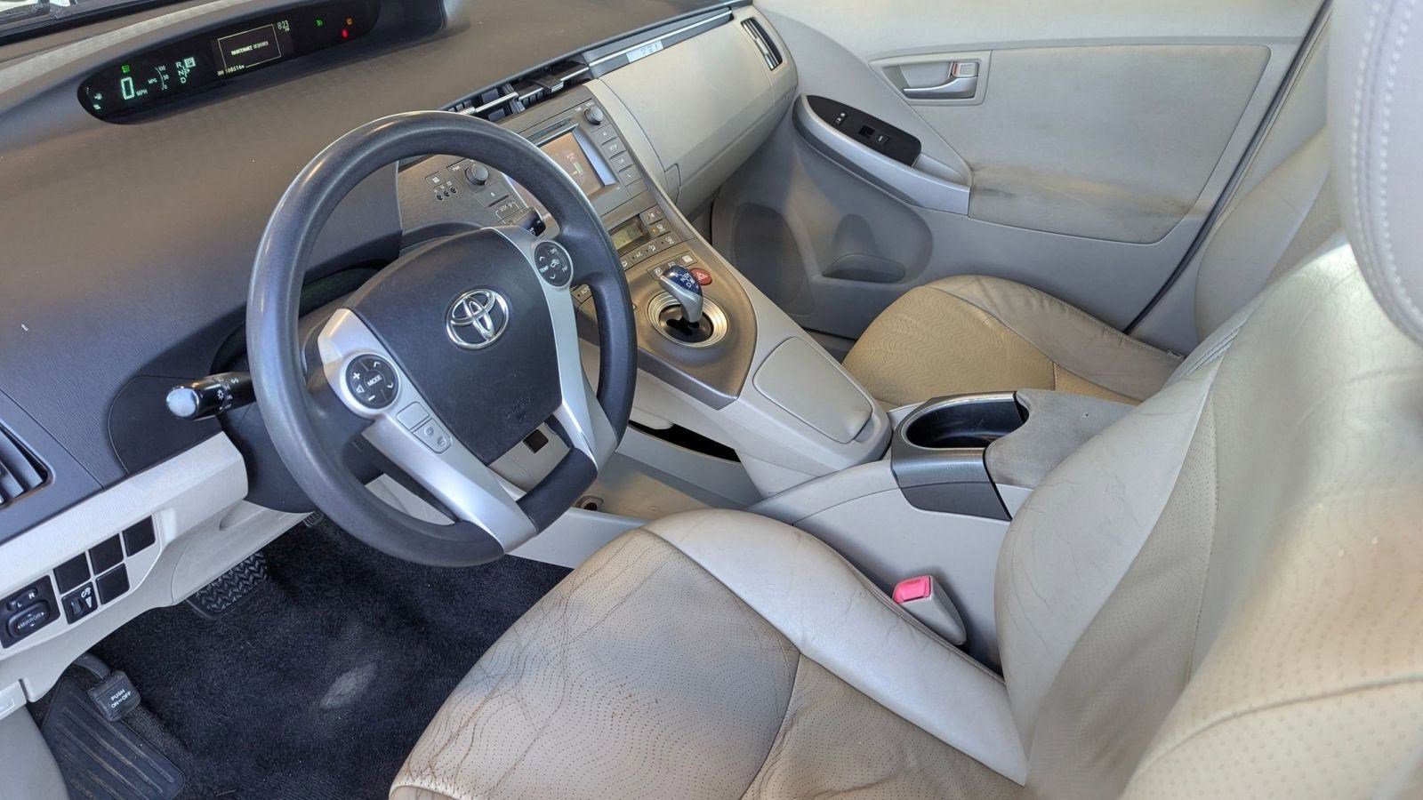Used 2012 Toyota Prius Two image 4