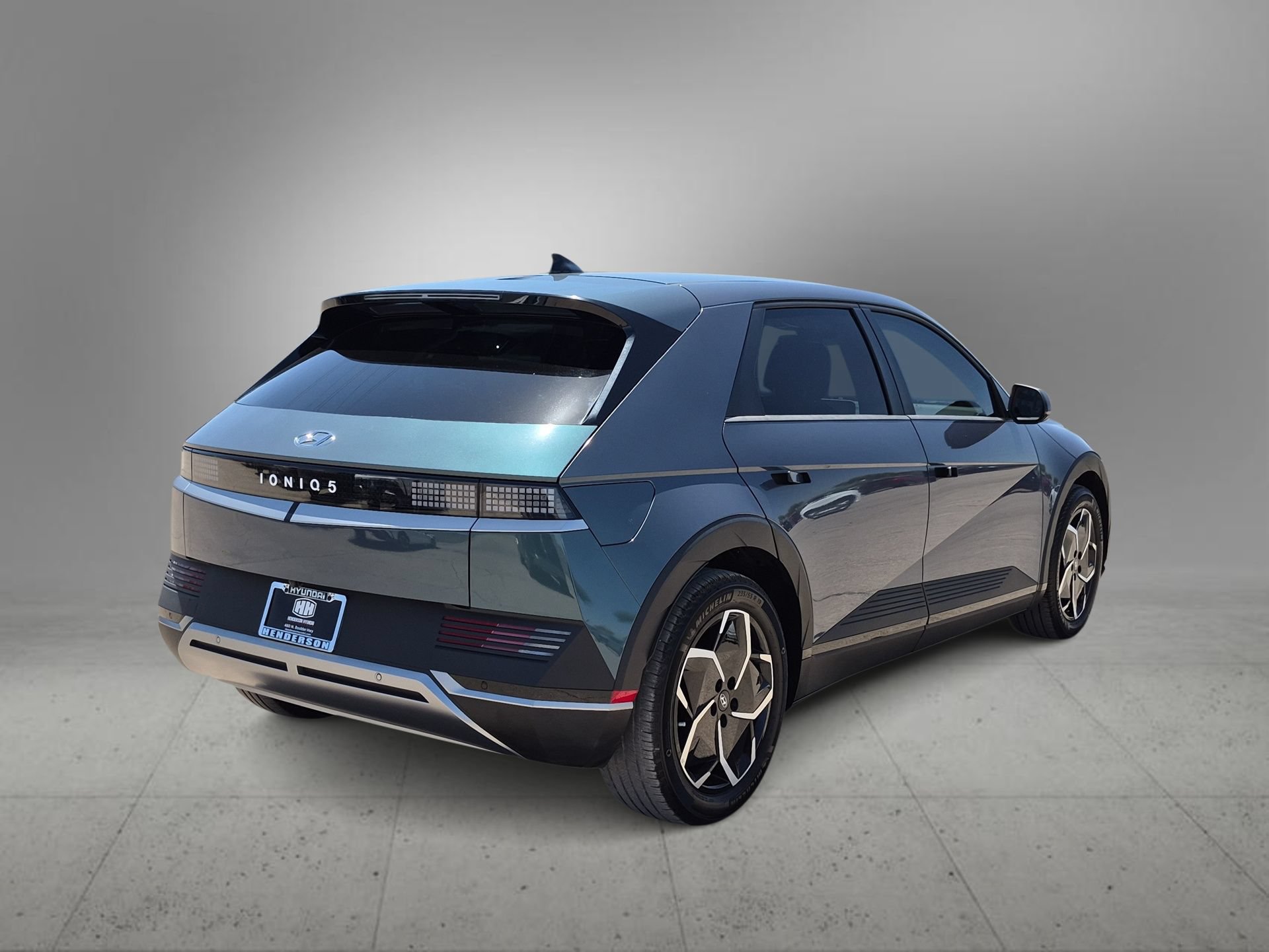 Certified 2024 Hyundai Ioniq 5 SEL RWD image 8