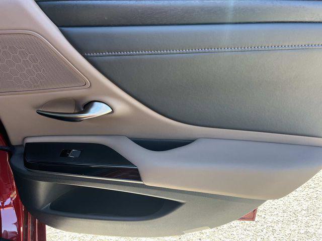 Certified 2025 Lexus ES 350 w/ Premium Package FWD image 23