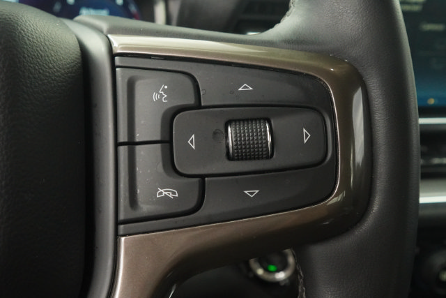 Used 2024 Chevrolet Silverado 2500 High Country w/ Technology Package AWD/4WD image 18