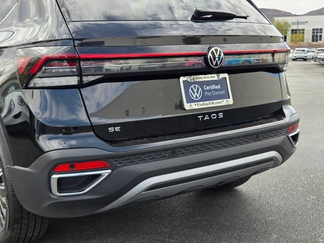 Certified 2025 Volkswagen Taos SE FWD image 6