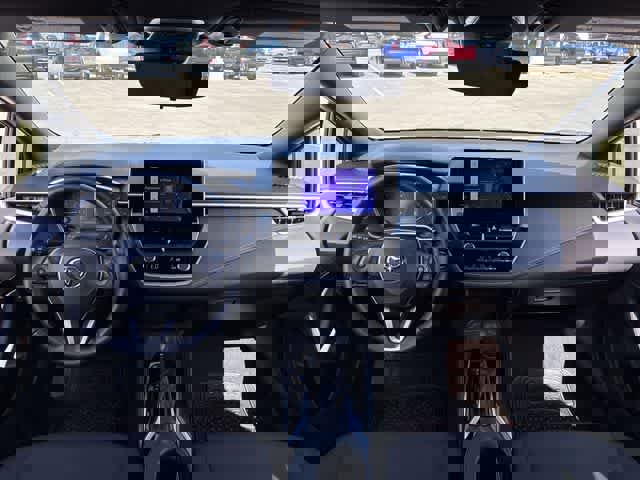 Used 2025 Toyota Corolla SE image 16