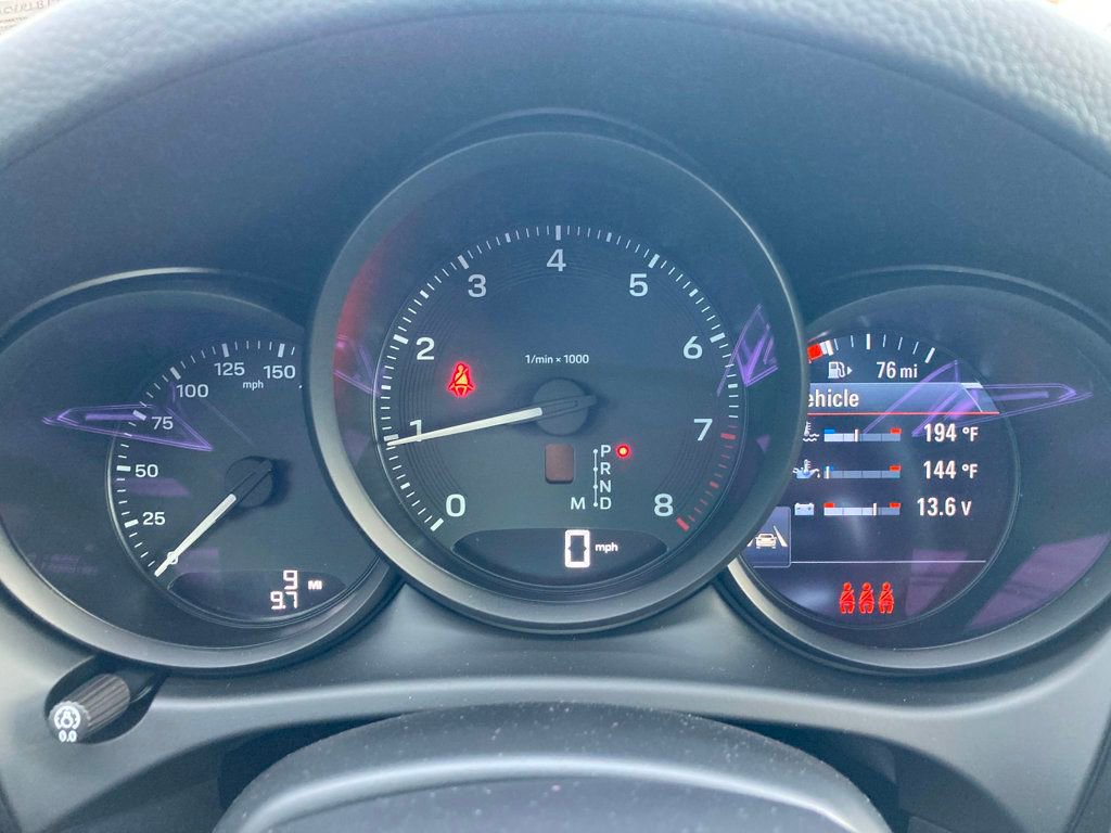 Used 2024 Porsche Macan image 23