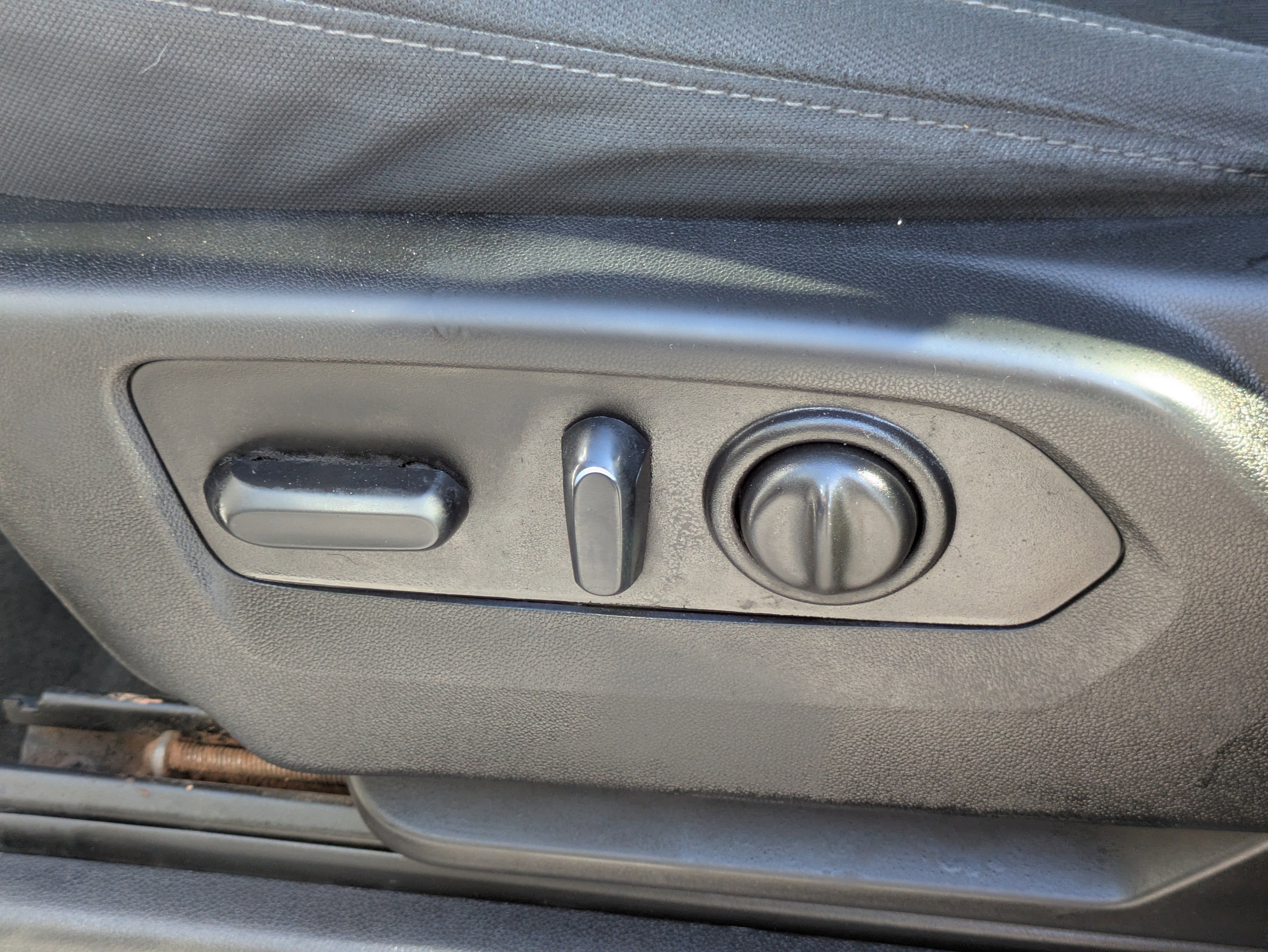 Used 2023 Chevrolet Silverado 2500 LT w/ Convenience Package image 11