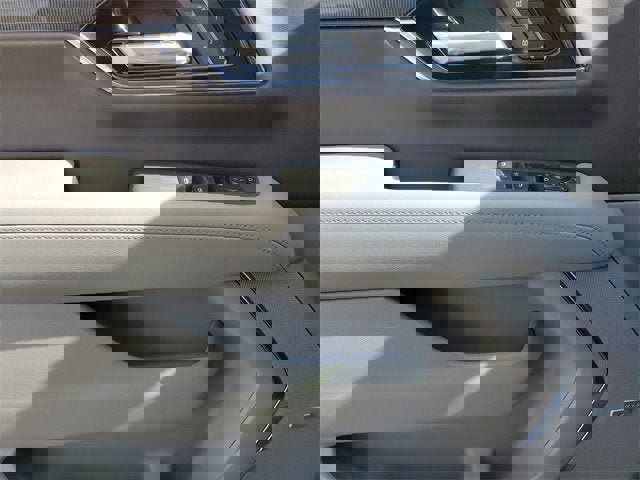 New 2026 GMC Yukon XL Elevation image 17