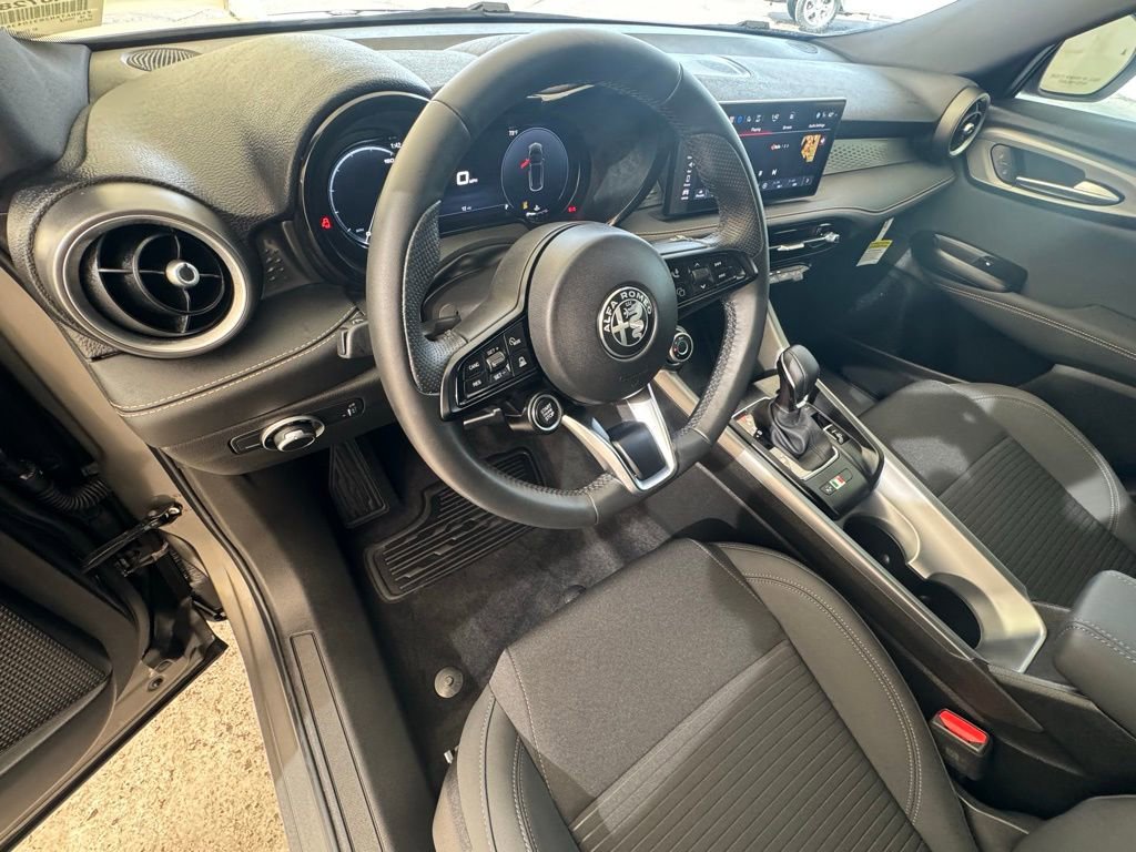 New 2025 Alfa Romeo Tonale image 30
