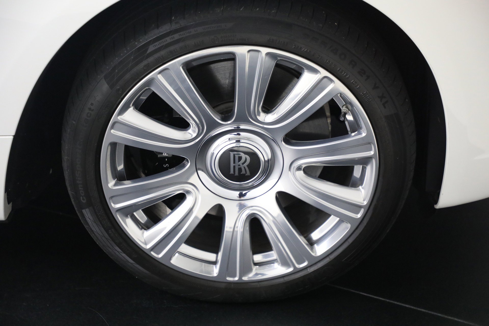 Certified 2018 Rolls-Royce Dawn image 27