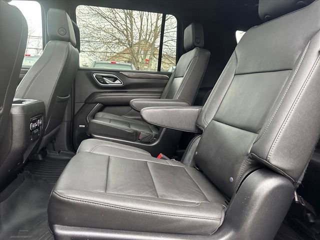 Used 2023 Chevrolet Suburban Z71 image 12