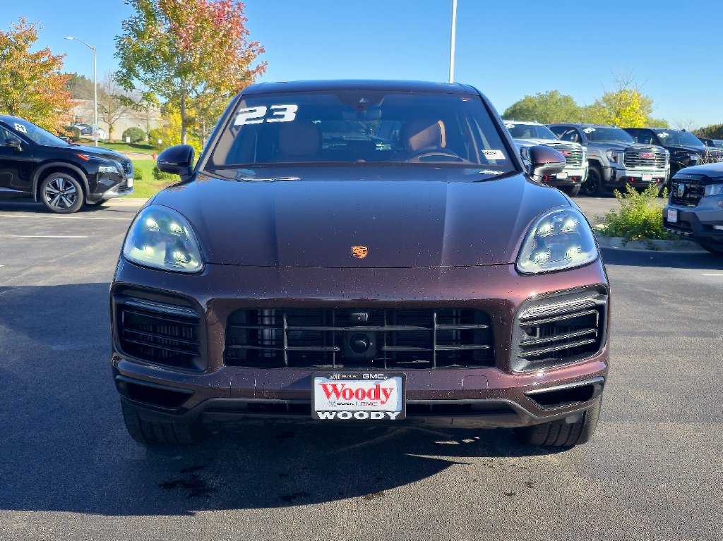 Used 2023 Porsche Cayenne Platinum Edition AWD/4WD image 4