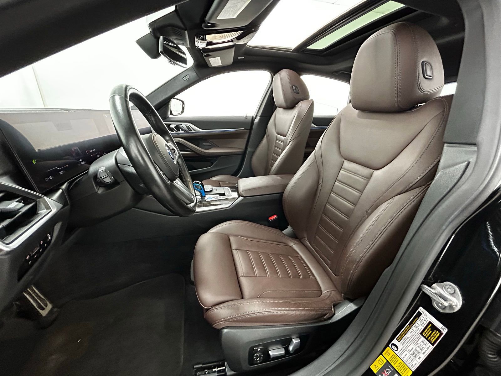 Used 2022 BMW i4 eDrive40 w/ M Sport Package image 29