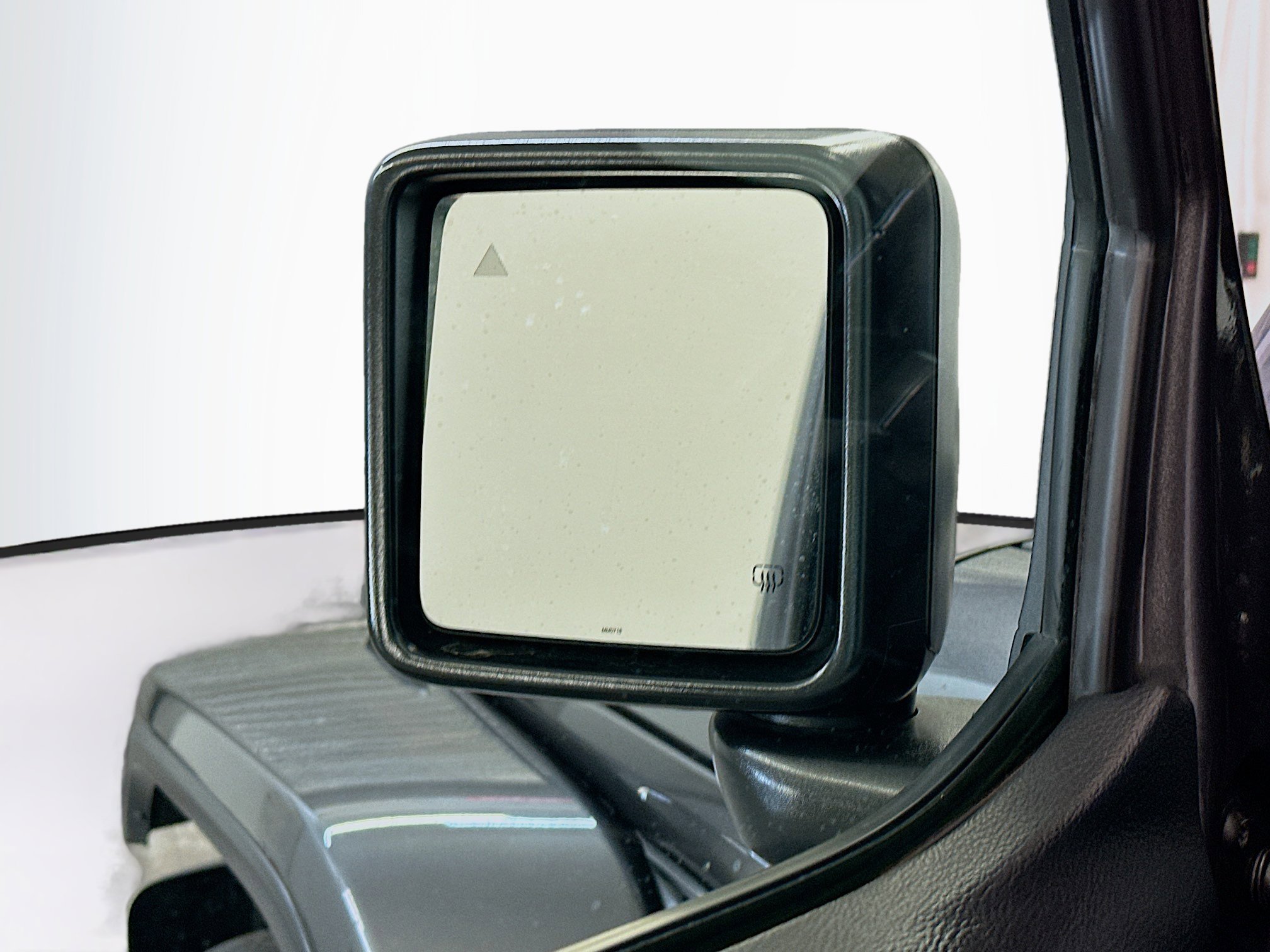 Used 2018 Jeep Wrangler Unlimited Sahara image 16