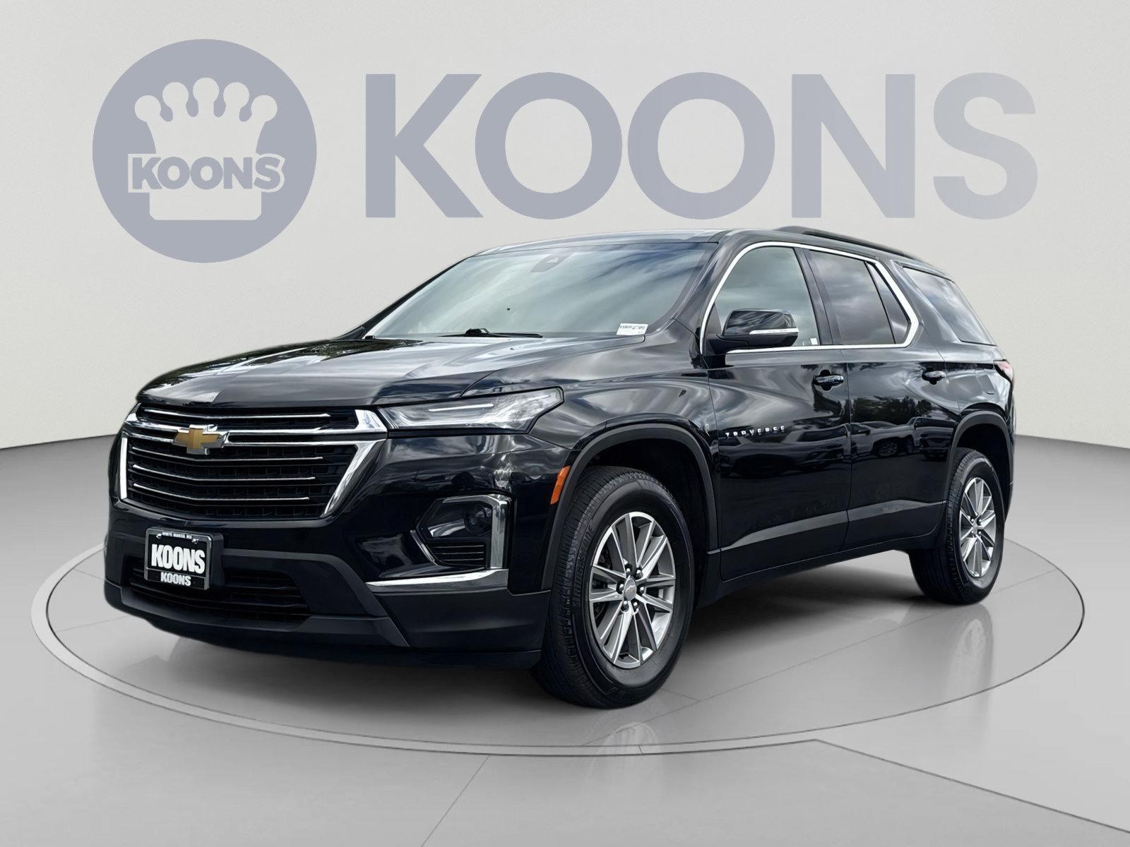 Used 2023 Chevrolet Traverse LT FWD image 1